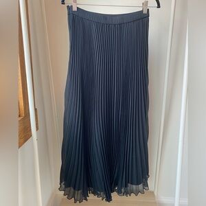 Abercombie & Fitch Pleated Midi Skirt